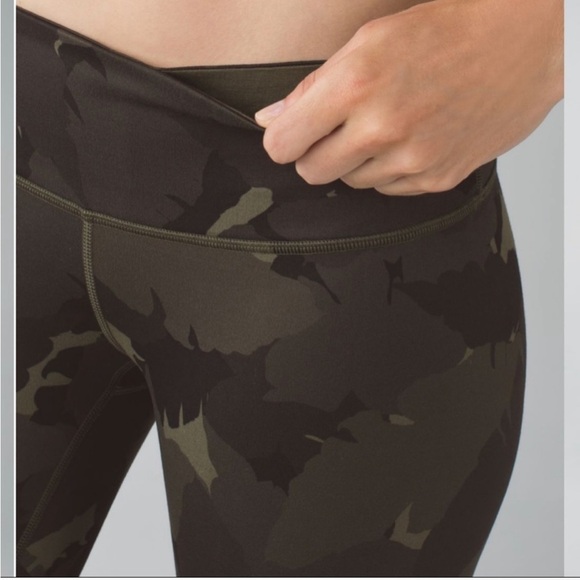 Lululemon Wunder Under Leggings Pant Luon Palm Party Fatigue Green Camo - Picture 8 of 14